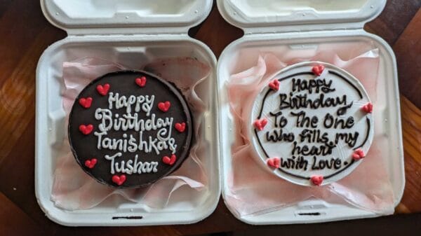 Written with love Bento Cake