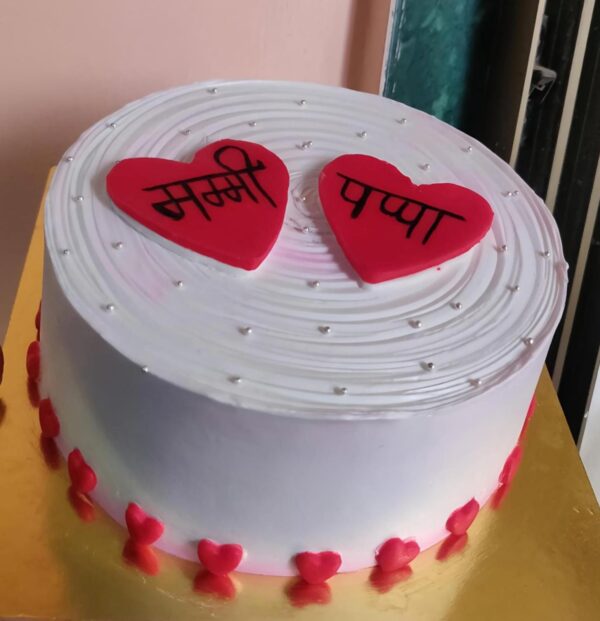 Love in Every Layer: Minimalist Valentine’s Cake